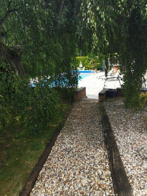 The Squirrels- Alresford, Essex Apartment Exterior foto
